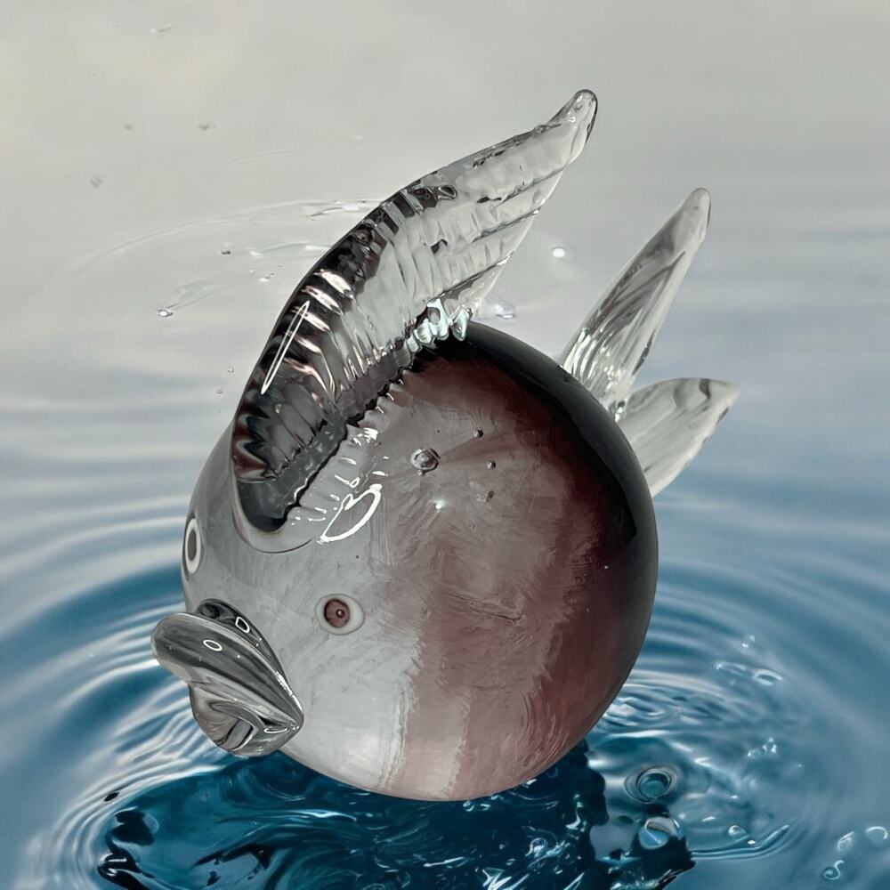 Heavy Hand Blown Glass Fat Fish Burgundy & Clear Paperweight Figurine – Unmarked